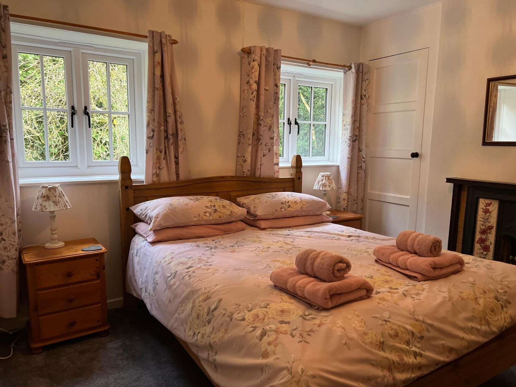 Forestry Cottage. Hot Tub, Open Fire, Dog Friendly Gaywood Buitenkant foto